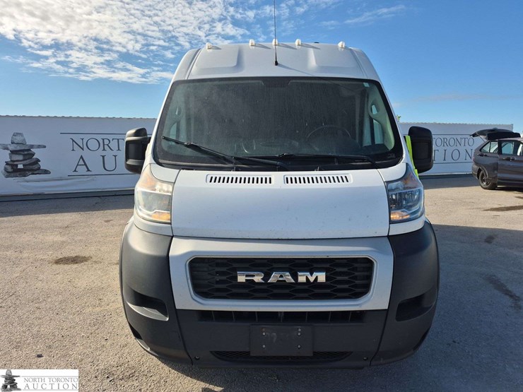 2019-ram-promaster-cargo-van-image-2