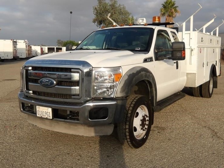 2011-ford-f550-image-1