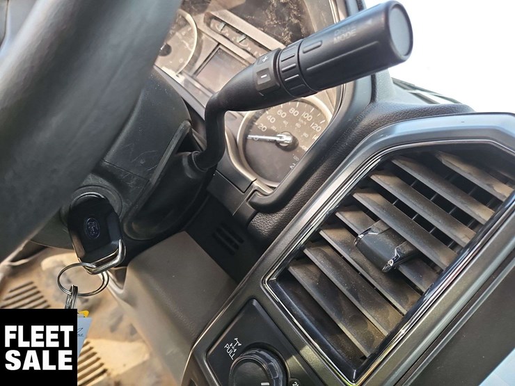 2022-ford-f250-image-21
