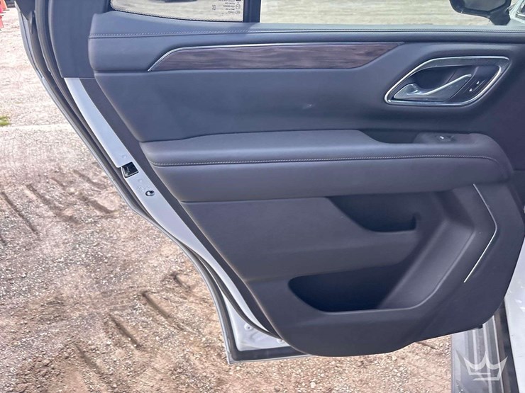 2021-chevrolet-tahoe-image-16