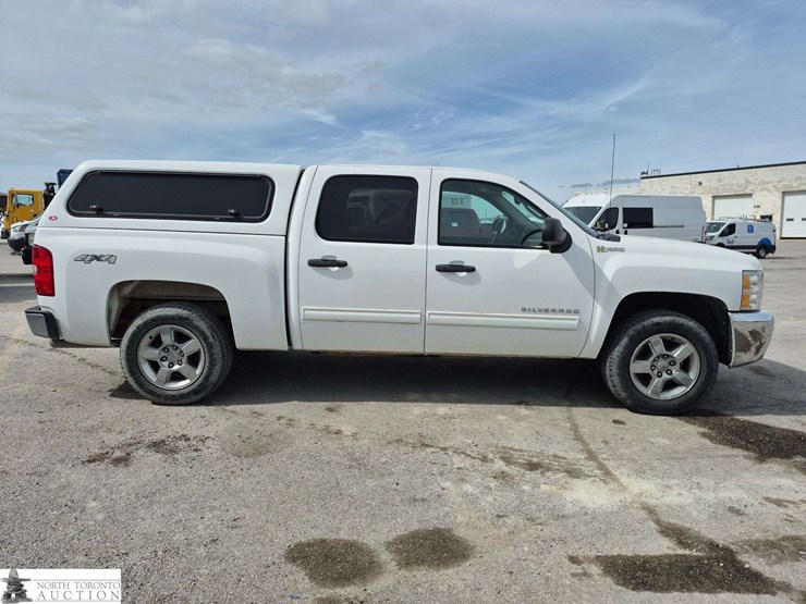 2012-chevrolet-silverado-1500-hybrid-image-4