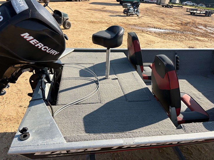 2010-bassmaster-pro-16-freshwater-boat-w/-trailer-image-17