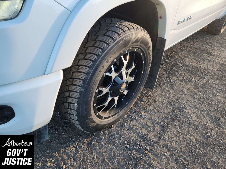 2022-dodge-1500-image-9