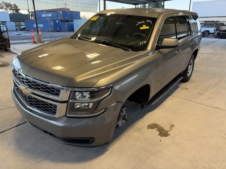 2019-chevrolet-tahoe-image-4