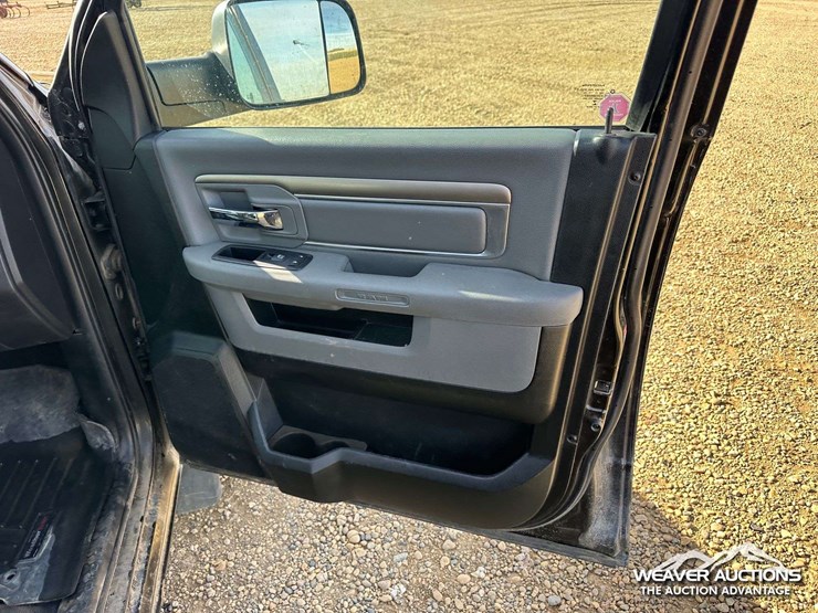 2018-dodge-1500-image-33