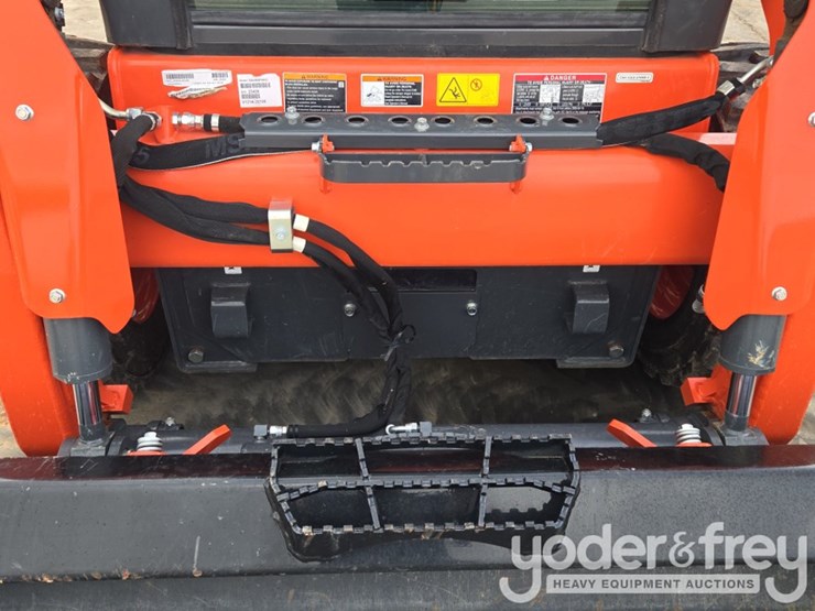 2024-kubota-ssv65-image-16