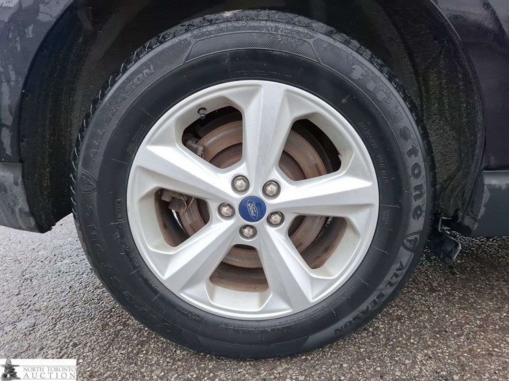2021-ford-edge-image-17