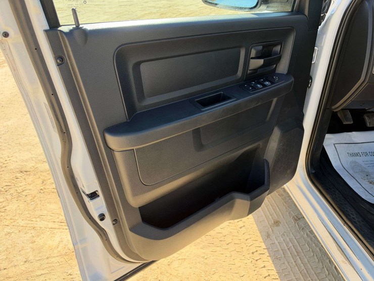 2017-dodge-1500-image-9