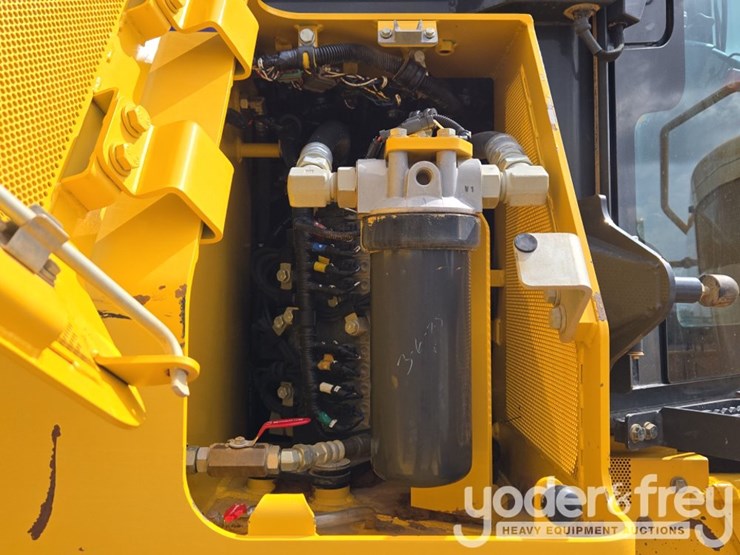2024-komatsu-d71pxi-24-image-32