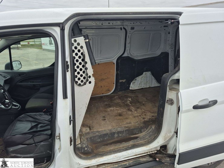 2015-ford-transit-connect-image-14