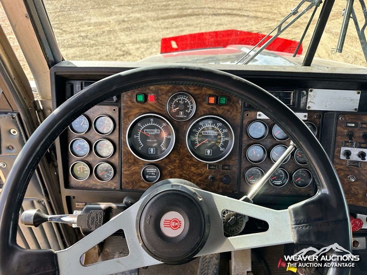 kenworth-t800b-image-11