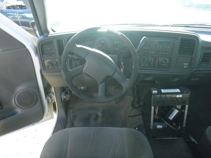 2003-chevrolet-2500hd-image-7