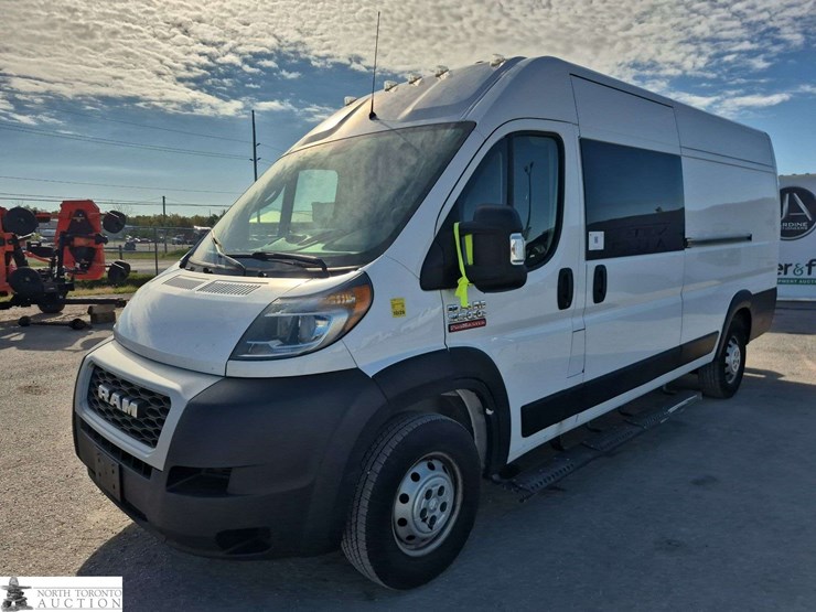 2019-ram-promaster-cargo-van-image-1