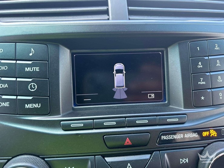 2016-ford-explorer-image-17