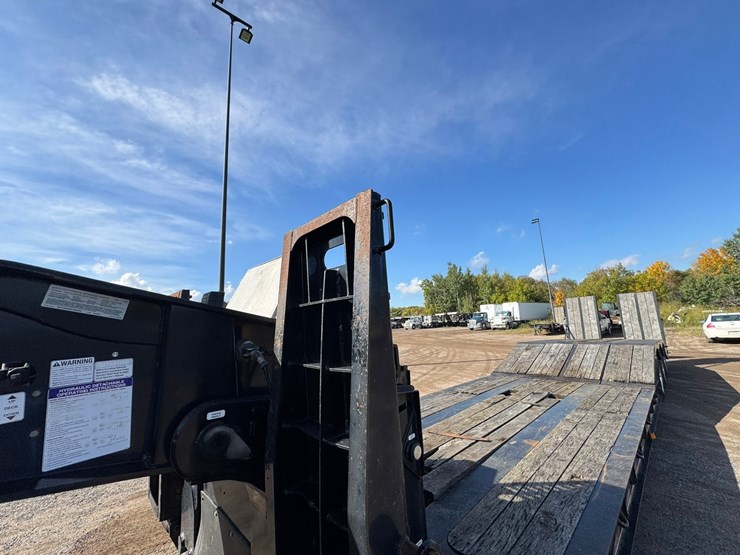 #1954-•-2016-felling-x-force-paver-special-lowboy-image-53