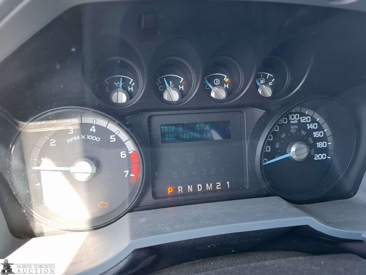 2011-ford-f350-image-11