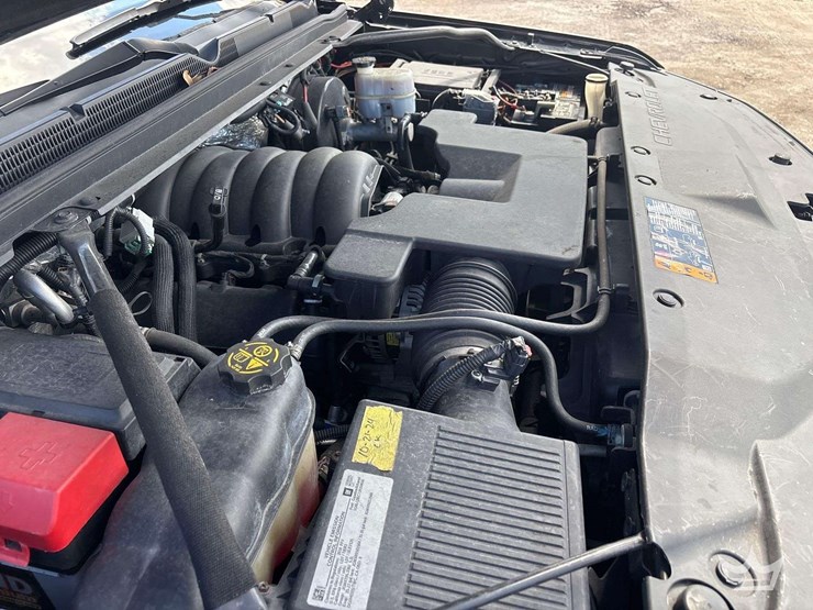 2018-chevrolet-tahoe-image-5