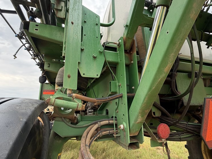 2010-john-deere-4830-image-27