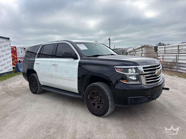 2020-chevrolet-tahoe-image-2