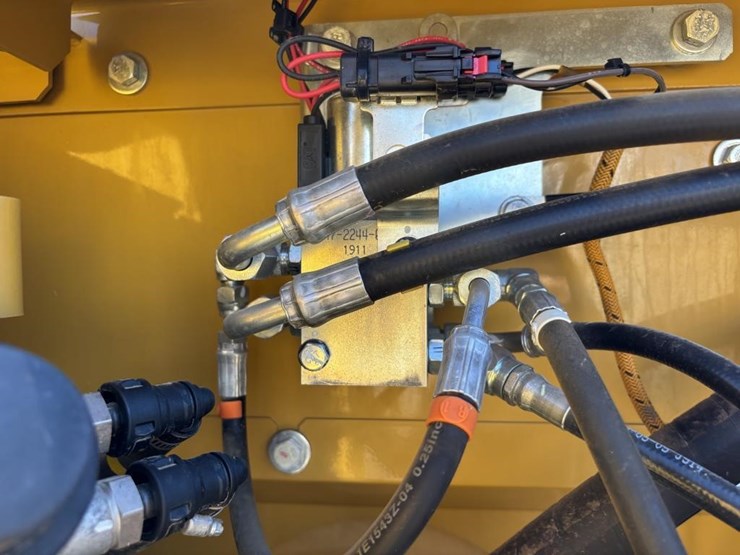2020-caterpillar-313flgc-image-57