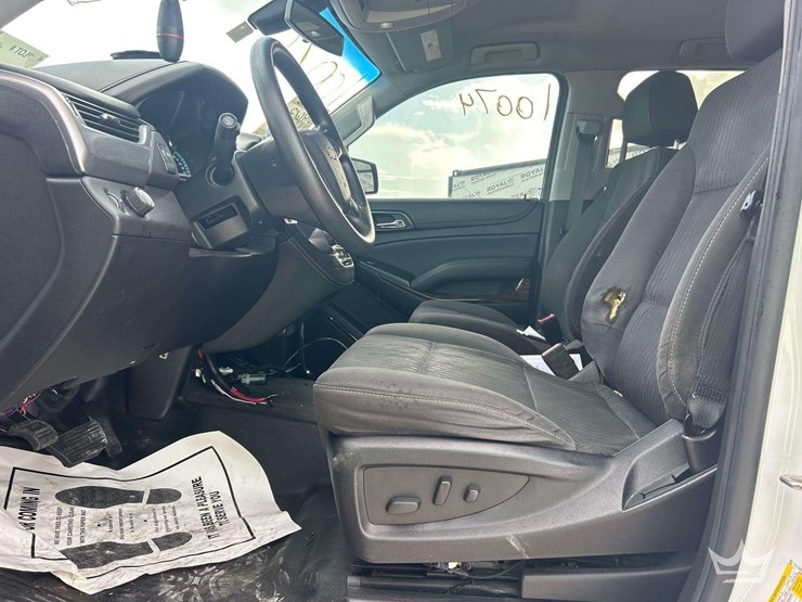 2018-chevrolet-tahoe-image-13