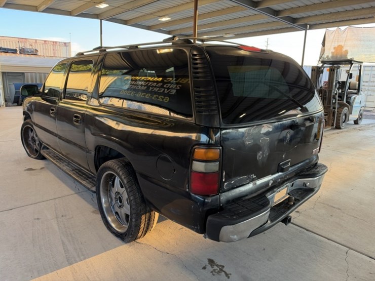 2005-gmc-yukon-xl-image-8