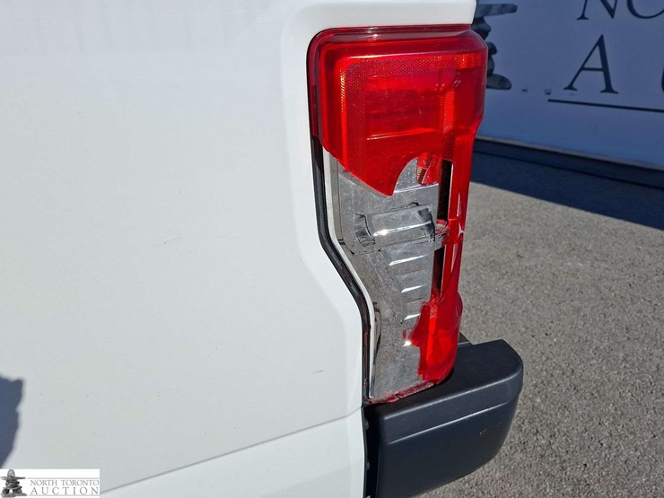 2018-ford-f350-image-21