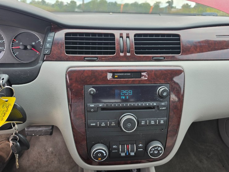 #25324-•-2009-chevrolet-impala-passenger-car-image-40