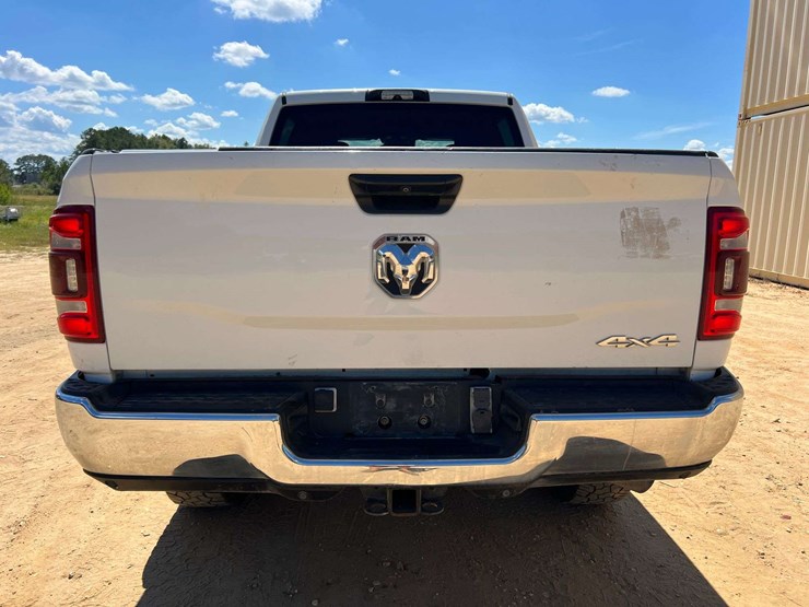 2022-dodge-2500-image-6