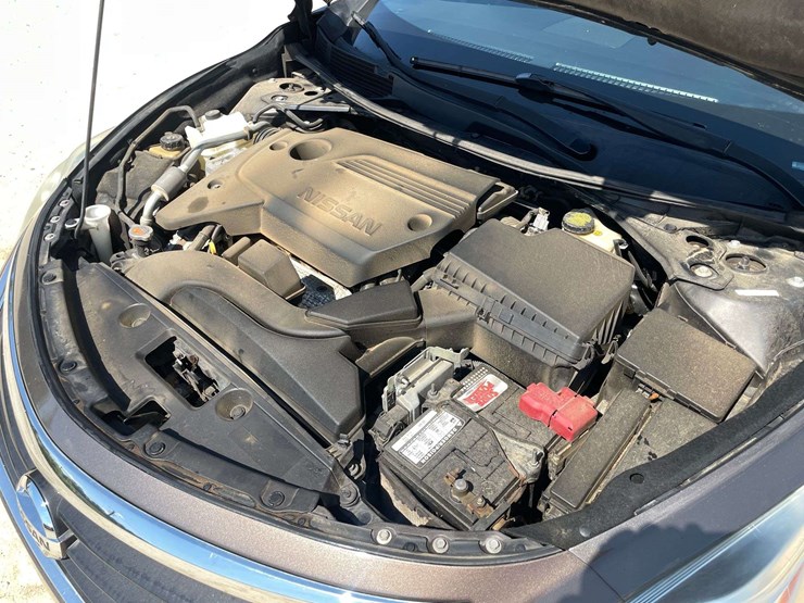 2015-nissan-altima-s-4-door-sedan-(149,037-miles)-image-7