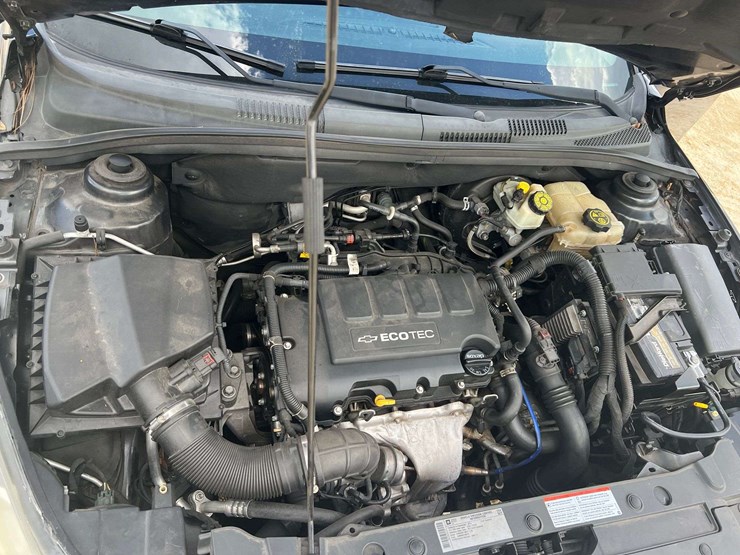 2014-chevrolet-cruze-4-door-sedan-(101,237-miles)-image-7