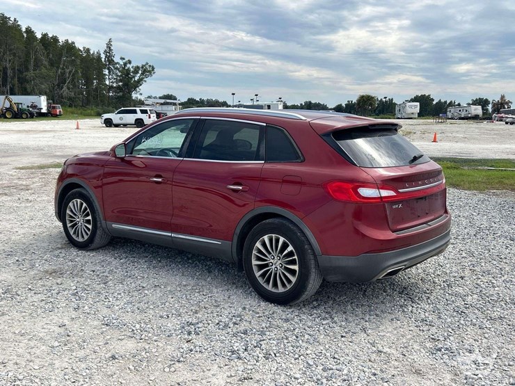 2016-lincoln-mkx-image-4