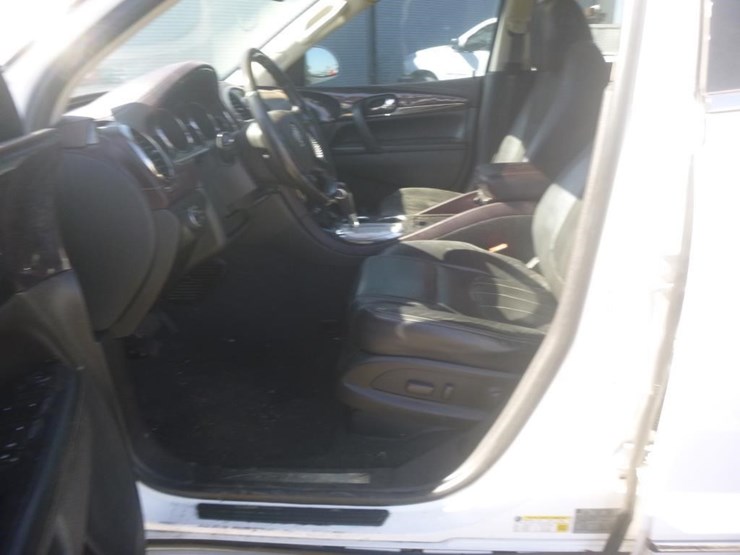 2016-buick-enclave-image-8