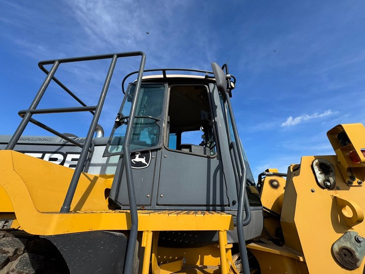 deere-744k-image-21