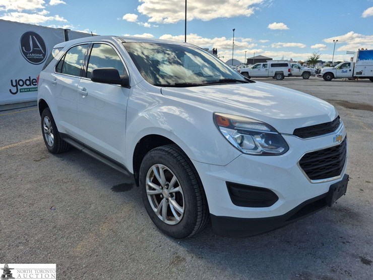 2017-chevrolet-equinox-image-3