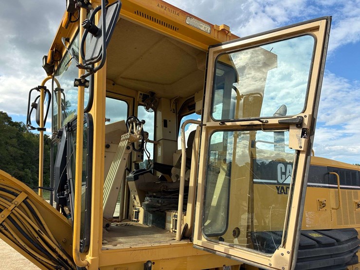 2001-caterpillar-12h-image-9