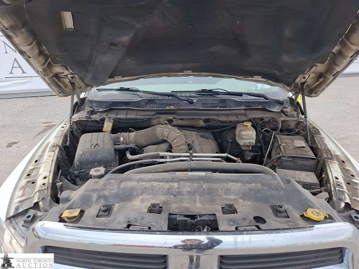 2012-ram-2500-slt-image-9