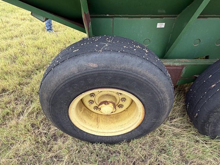 john-deere-650-image-18