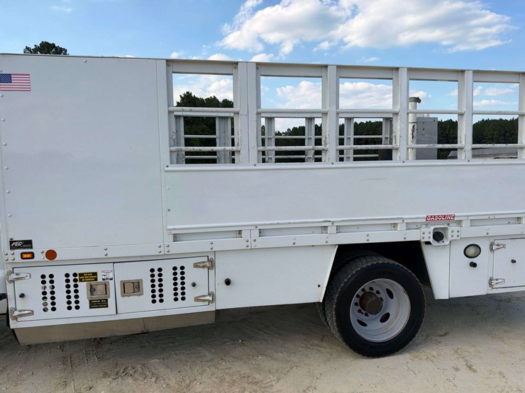 2011-ford-f450-image-14