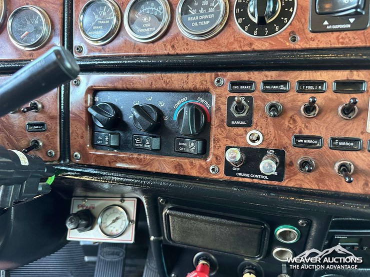 peterbilt-378-image-20