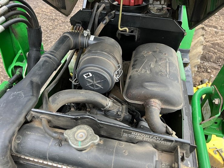 john-deere-2210-image-21
