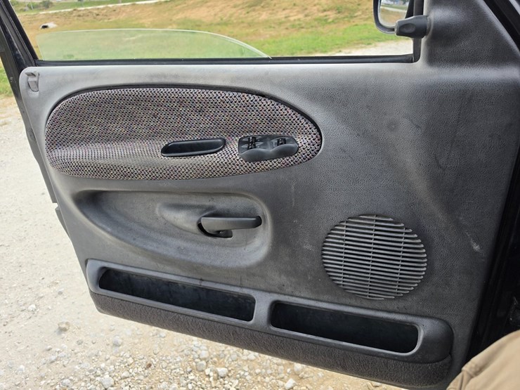 #25320-•-2001-dodge-ram-pickup-pickup-truck-image-62