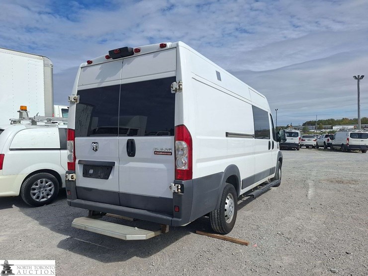 non-operable-2017-ram-promaster-cargo-van-image-5