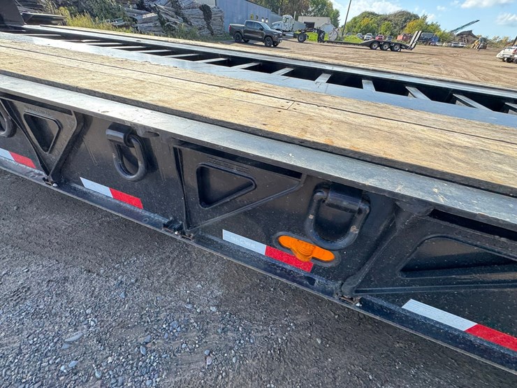 2022-globe-lowboy-image-58
