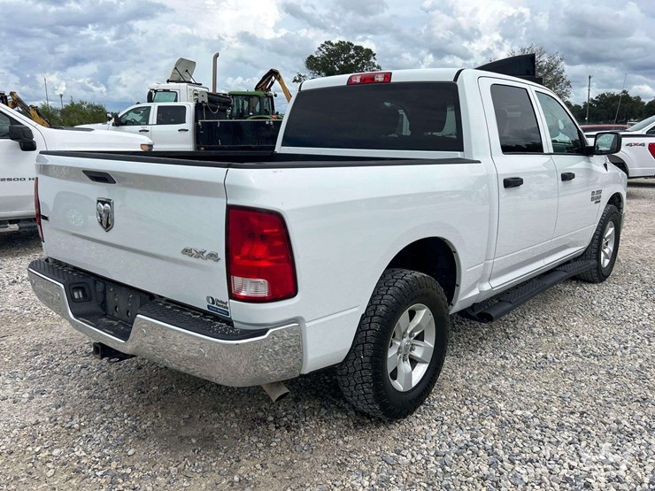 2022-dodge-1500-image-3