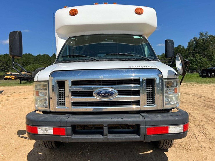 2011-ford-e350-image-5