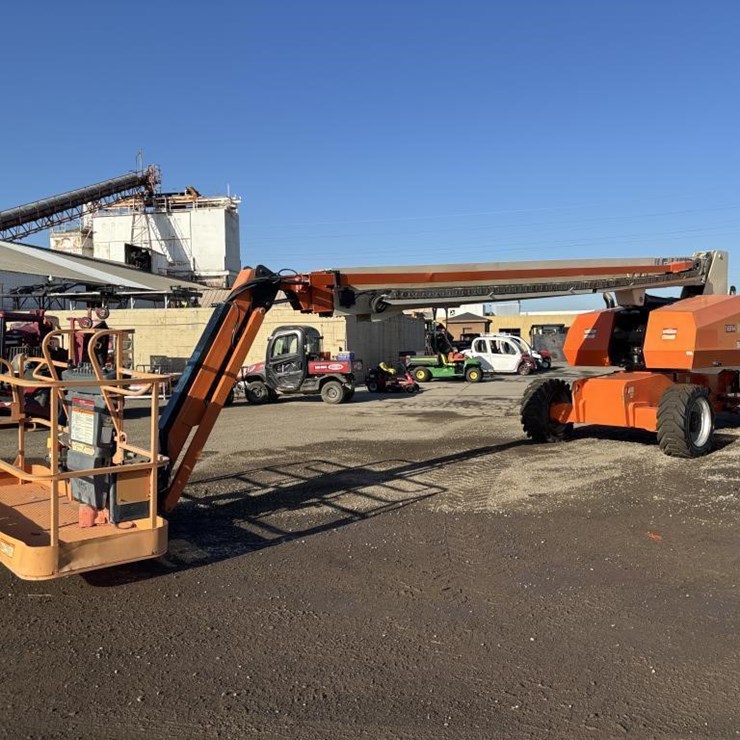 2013 JLG 860SJ
