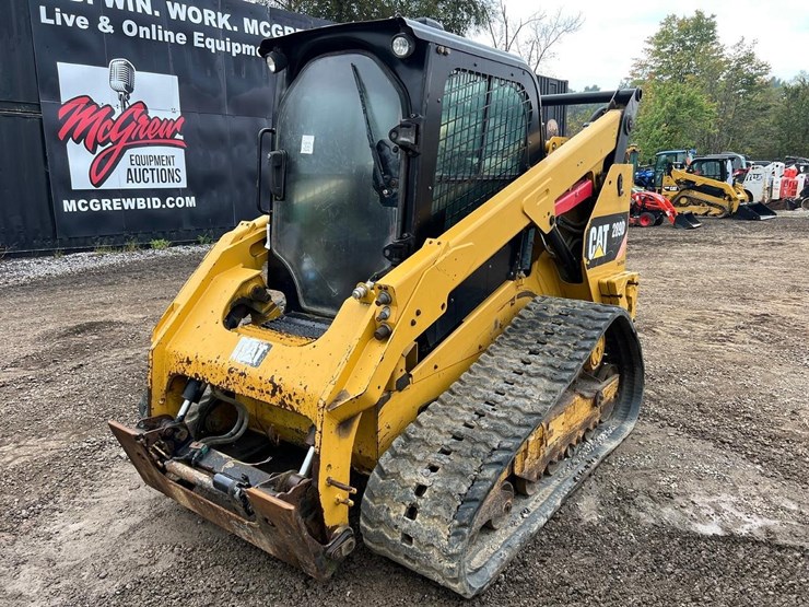 2015-caterpillar-289d-image-1