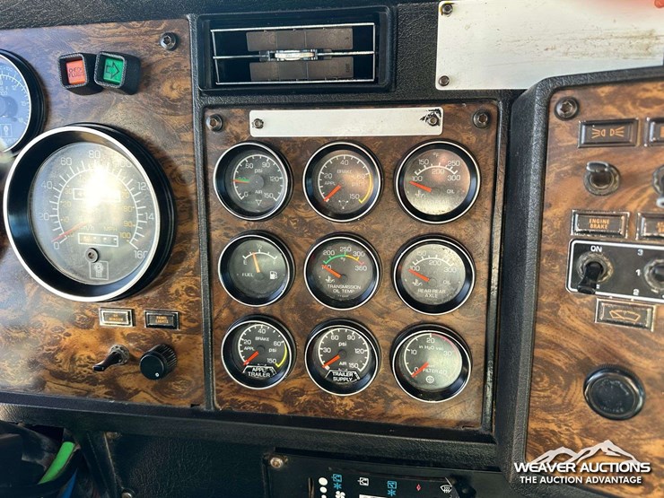 kenworth-t800-image-18