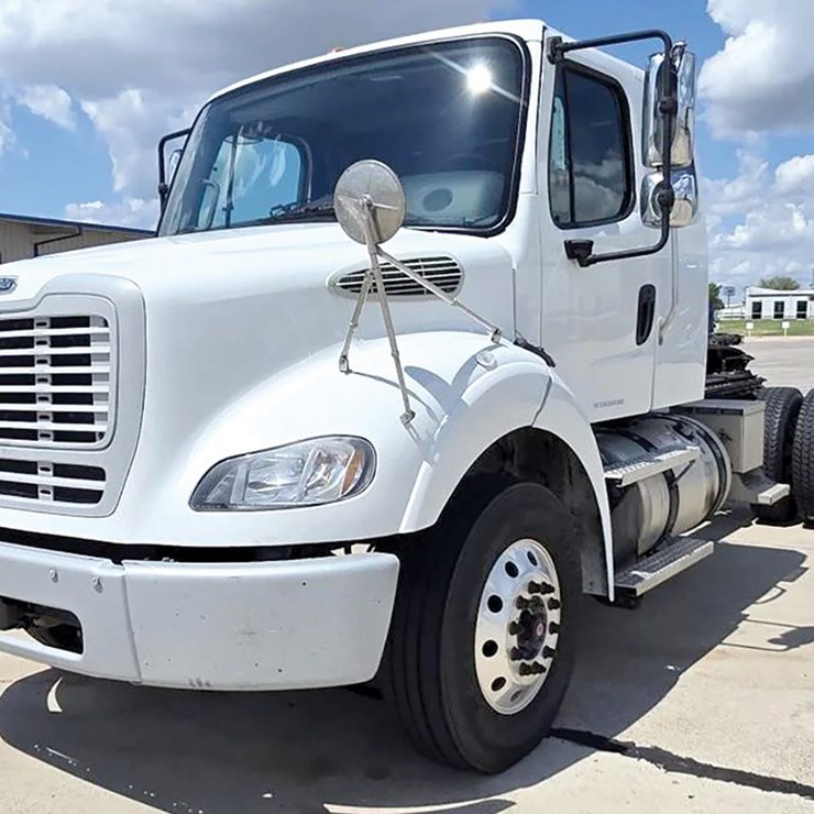2021 FREIGHTLINER M2 112 Extended Cab
